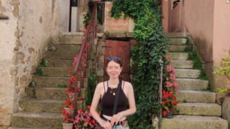Cathrin (25)