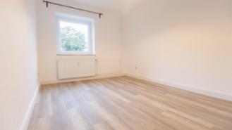 17sqm unfurnished room from 01.02. in Hamburg Harburg very close to the S-Bahn station Harburg Rathaus and the TUHH
