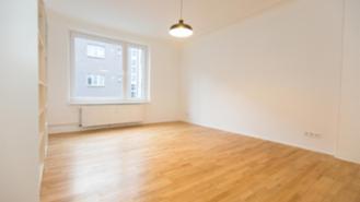 Unfurnished 20 sqm shared room for 01.02. centrally located in Hamburg Wandsbek