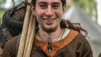 Daniel (21)