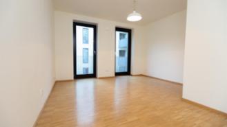 Unfurnished 16 sqm shared room for 01.09. in the Harburg inland port
