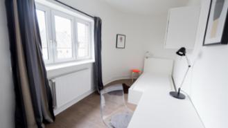 Shared flat room for 01.06. in a nice 3-bed flat - 10 sqm - furnished - in 10 minutes in the city center
